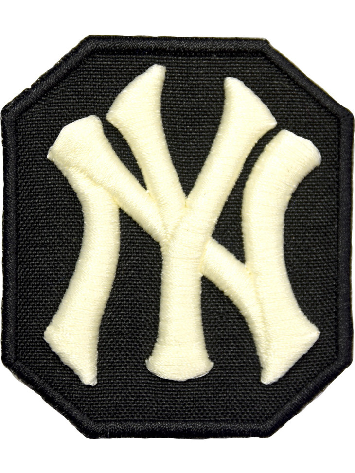 NY Yankees biało - czarna 3D